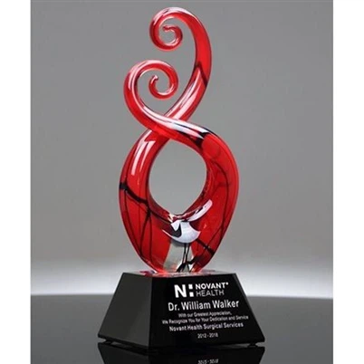 Premjijiet tal-Ħġieġ minfuħ bl-idejn